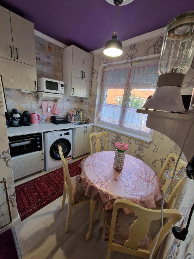 Kleopatra Apartman Hajdúszoboszló Екстериор снимка
